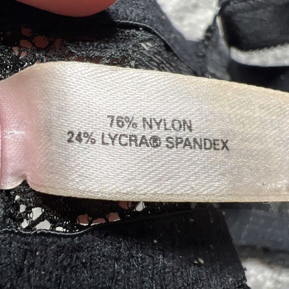 Victoria's Secret Black Lace ANGELS Lined Demi Bra Size 38DD Classic Sexy - Picture 4 of 6